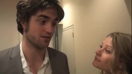 Exit Interview : Robert Pattinson and Emilie de Ravin 