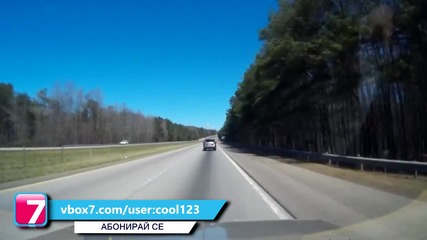 Водача на автомобил губи управлението