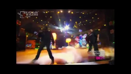 B. E. T. Hip Hop Awards 2010 // Rick Ross, Diddy, Dj Khaled & Mc Hammer - Medley 