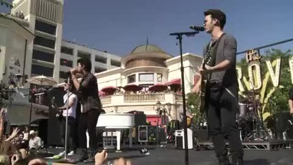 * Cambio * Jonas Brothers - Sos // Live at The Grove 