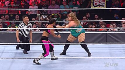 Bianca Belair vs. Doudrop: Raw, Feb. 21, 2022