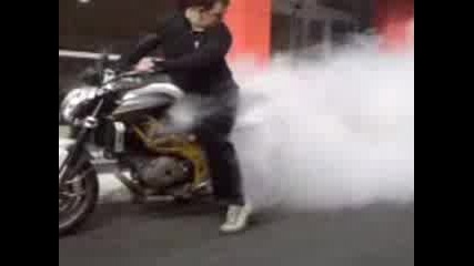 Aprillia Shiver 750 Burnout