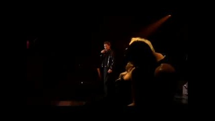 Cliff Richard & Abbie Osmon - Had To Be