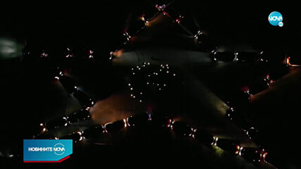 ПРЕДИ КОЛЕДА: Светещ ангел грейна в Кърджали, 100 автомобила образуваха звезда в Благоевград