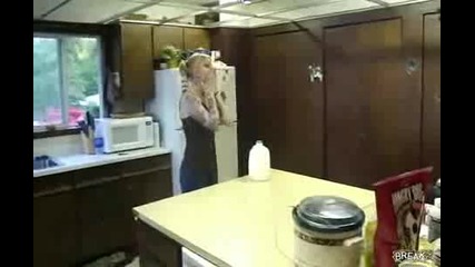 Експлозия на Мляко Смях 