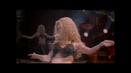Невероятно Изпълнение на Shakira - Ojos Asi