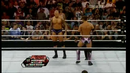 W W E. 8/16/2010 / Randy Orton vs Justin Gabriel & Sheamus / 