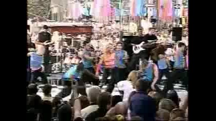 Oops!... I Did It Again live Britney Spears 
