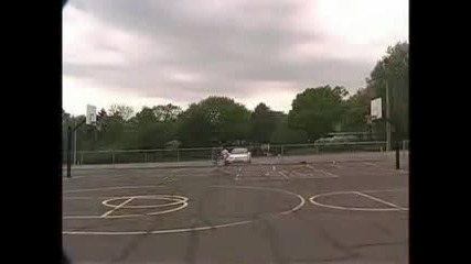 Amazing Basketball Trick Shot