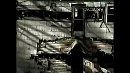Унищожени за секунди - експлозия на къща