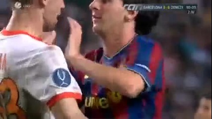 Barcelona - Shakhtar ( Бой в мача между Меси и - ) 
