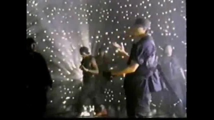 2pac - They dont give a fuck about us 