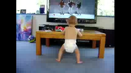 baby dancing to Beyonce
