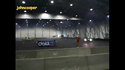 Drift Battle - Mustang vs Camaro 