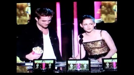 Целувка на Кристен и Робърт на Mtv movie awards 2010!! 