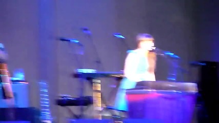 She & Him - I Thought I Saw Your Face Today 7/18/10 (zooey Deschanel music) Hollywood Bowl
