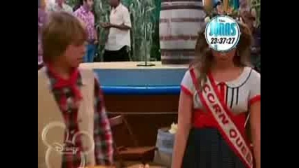 The Suite Life On Deck - 1x19 - Mulch Ado About Nothing 