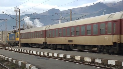 46 221 с Рбв3602 " Чайка " заминава от Гара Пирдоп