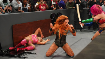 Becky Lynch, Charlotte Flair and Asuka trade punishing blows in thrilling TLC Match: WWE TLC 2018 (WWE Network Exclusive