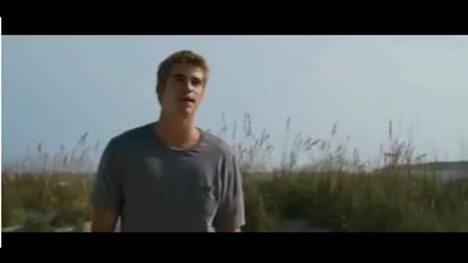 The Last Song- Kiss Scene