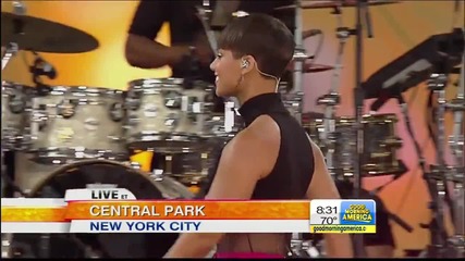 Alicia Keys - Girl On Fire on Good Morning America