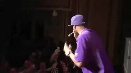 [високо Качество] Soulja Boy Tell Em Freestyles live on stage