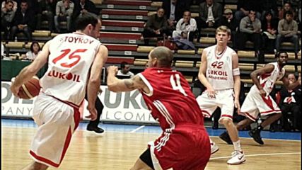 Тодор Стойков: Левски игра мъжки, но ние сме по-добри