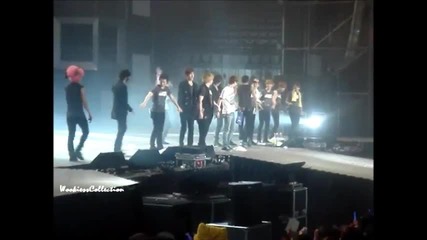 Part 14_ Kpop Idol Mistake, Accident, Funny & Cute Moment during Live Performance
