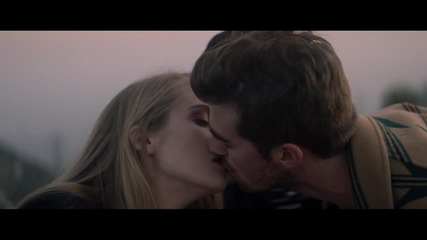The Chainsmokers feat. Great Good Fine Ok - Let You Go ( Offficial Video)