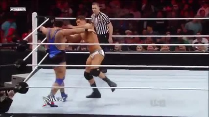 Wwe Raw 12.19.11 - Cody Rhodes vs Santino Marella