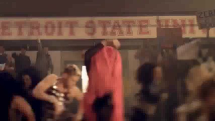 Страхотното парче на Порселейн Блек и Лил Уейн, " This Is What Rock N Roll Looks Like "