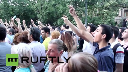 Armenia: Thousands protest in continued Yerevan unrest