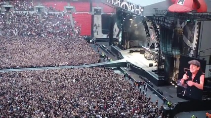 (hd) Ac/dc - Rock and Roll Train Live in Wembley Stadium 26 6 09 