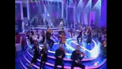 Rihanna - Umbrella @ Bambi Awards 2007