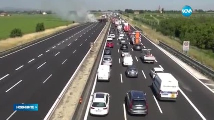 Катастрофа с български тир блокира италианска магистрала