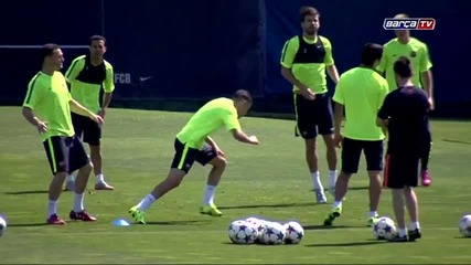 Тренировката днес /fc Barcelona training session- the team prepares for the Champions League final