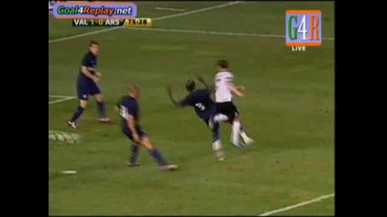 Valencia - Arsenal 1 - 0 Goal na Michel