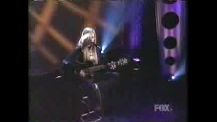 Avril Lavigne - Nobodys Home (Live Acoustic)