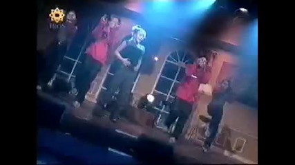 Britney Spears - (you Drive Me) Crazy (live on Tros Tv 1999) 