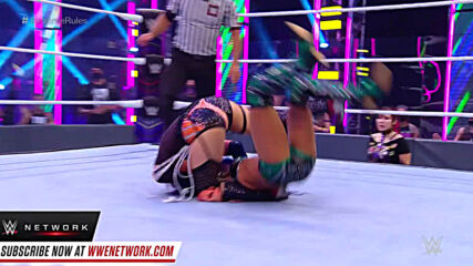 Asuka and Sasha Banks battle back and forth: The Horror Show at WWE Extreme Rules (WWE Network Exclusive)
