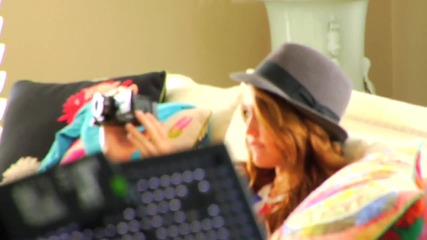 Miley Cyrus Party in the U.s.a. - Behind the Scenes