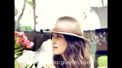 Sara Bareilles - Love Is Christmas (2011) (musicplayon.com)