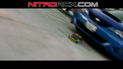 много луди колички правят drift