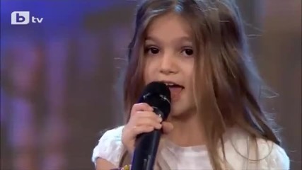 Малка сладурана смая журито със песента си Listen - България търси талант 2015