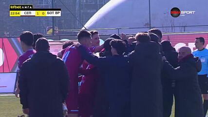 Ксандро Шенк изведе Септември напред