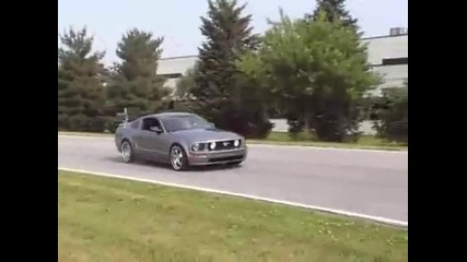 Kenne Bell screwed Mustang Gt 06 