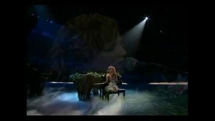 Britney Spears - Everytime (live 2004)
