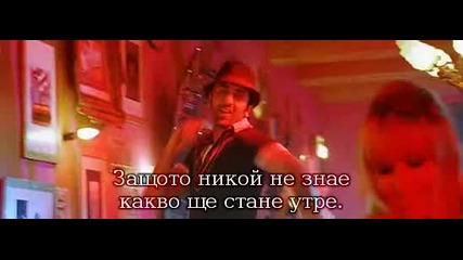 Anjaana Anjaani (2010) 00_42_18-00_45_59 [високо качество и голям размер]