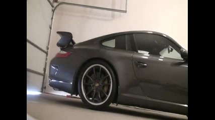 Porshe Gt3 with Awe exhaust system 