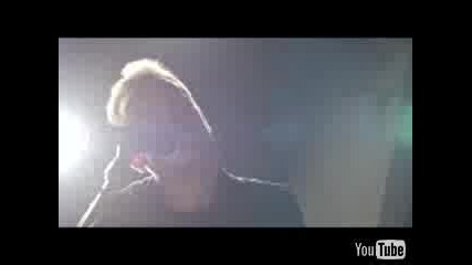 Rise Against - Savior